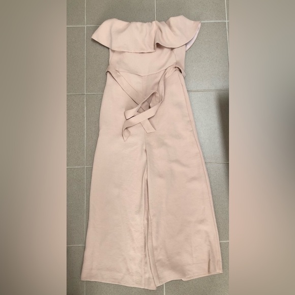 Aritzia Babaton light pink flutter ruffle jumpsuit wide cropped leg size 00 - Picture 3 of 4